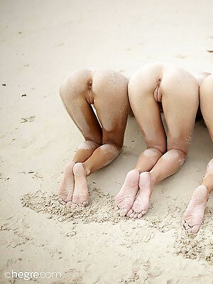 Sandy Cheeks Way Up In The Air